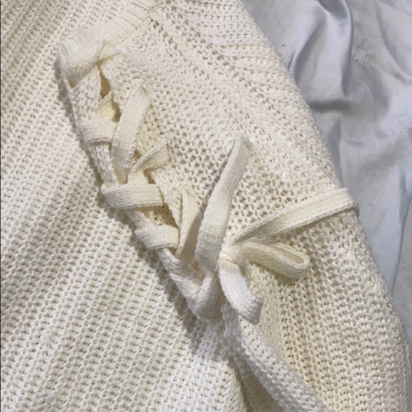cream sweater - Picture 2 of 2